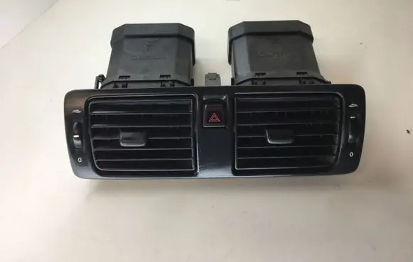 Volvo V50 Dash center air vent grill Y01145 30722777 010405B2