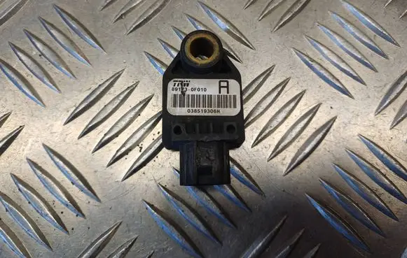 Toyota Corolla Verso E121 Airbag deployment crash/impact sensor 891730F010