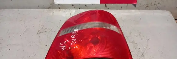 Volkswagen Touran I Rear/tail lights 1T0945096