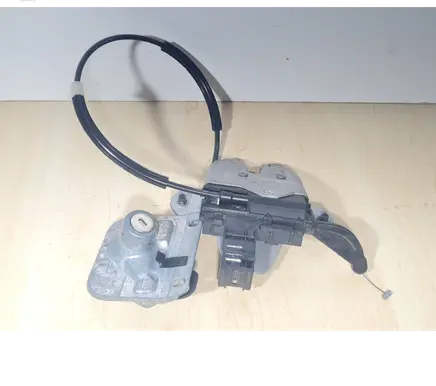 Volvo S80 Loading door lock 31440242
