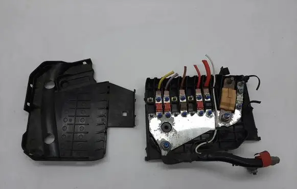 Ford Focus Positive wiring loom AV6T14A067BC
