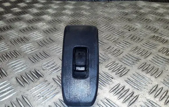Mitsubishi Pajero Electric window control switch MR445659