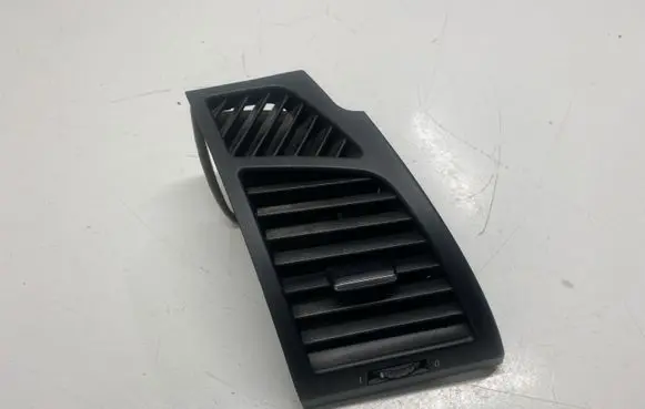 BMW 1 E81 E87 Dashboard side air vent grill/cover trim 7059188