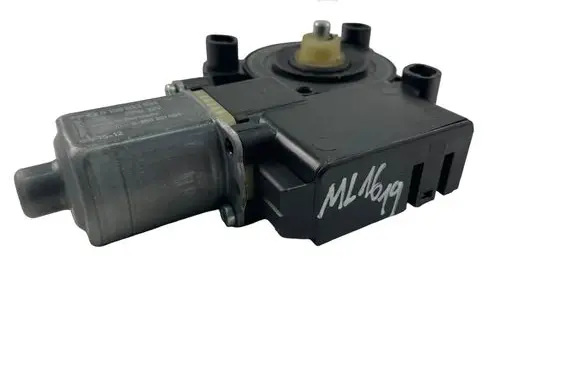Volkswagen Polo V 6R Front door window regulator motor 6R0959801DG