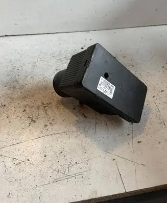 Mercedes-Benz C W203 Vacuum pump 2038000048