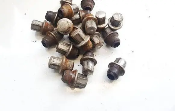 Dodge Caliber Nuts/bolts 