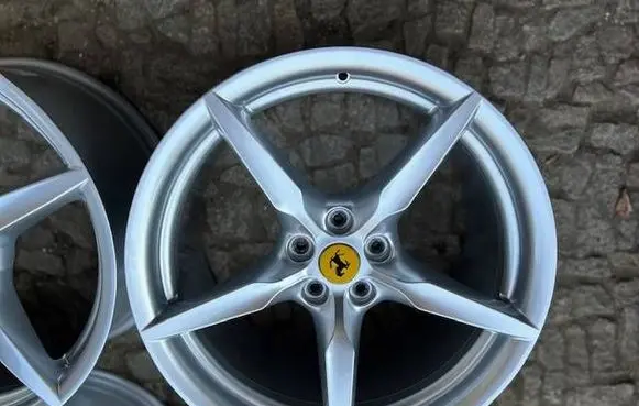 Ferrari F8 Tributo R20 alloy rim 307422