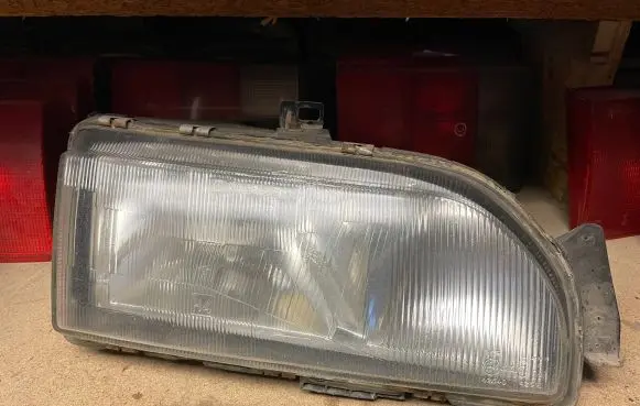 Ford Sierra Headlight/headlamp 87BG13005A2A 87BG13NO10AA