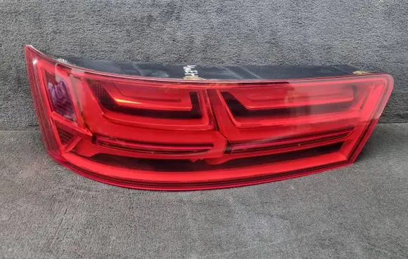 Audi Q7 4M Rear/tail lights 4M0945093C 4M0945093K