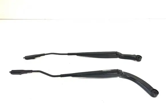 Ford Mustang VI Front wiper blade arm