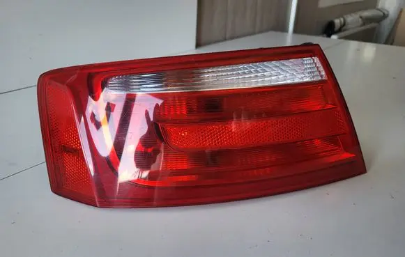Audi S5 Facelift Tailgate rear/tail lights 8T0945095F