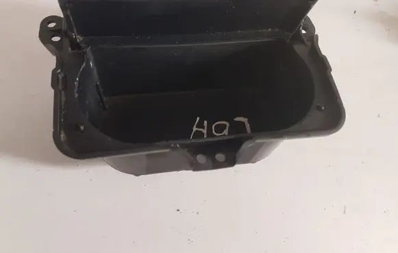 Lexus IS 200-300 Glove box 5880253010