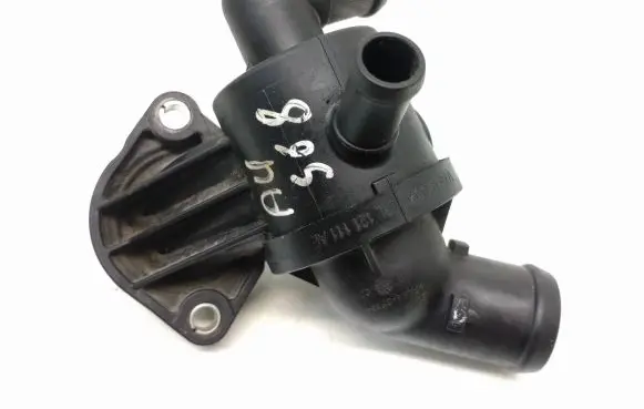 Thermostat/thermostat housing