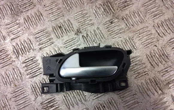 Peugeot 2008 I Front door interior handle 96555518VV