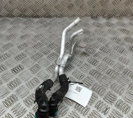 Land Rover Discovery 5 Engine coolant pipe/hose HPLA18C553GB