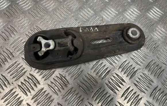 Porsche Cayenne (92A) Engine mount bracket 113601KA1A