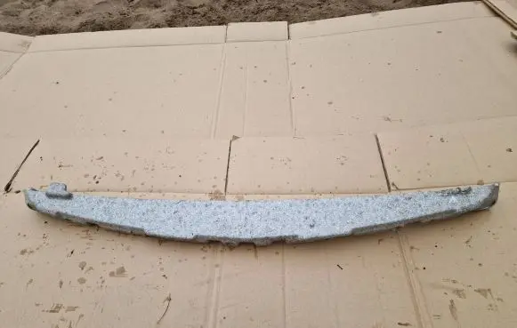 Chevrolet Trax Front bumper foam support bar 95328592
