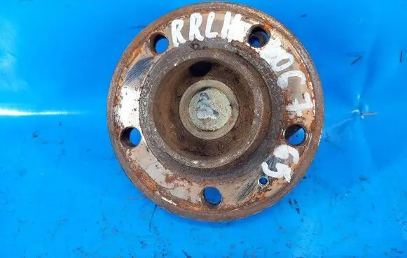 Volvo XC90 Rear wheel bearing hub 31340119