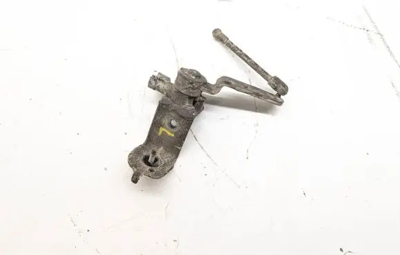 Chevrolet Tahoe Rear height level sensor lever 