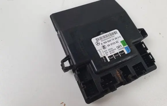 Mercedes-Benz B W245 Door control unit/module 1698207026