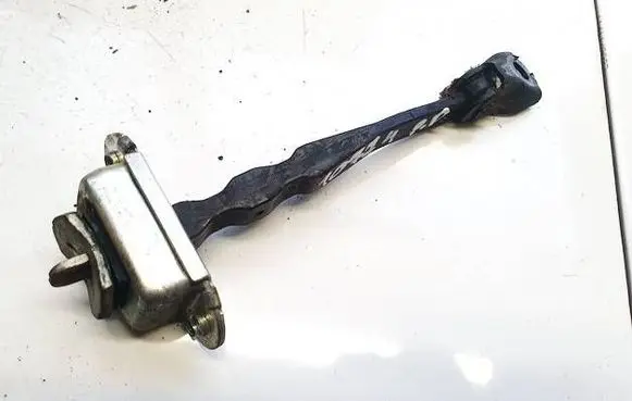 Nissan Leaf I (ZE0) Front door check strap stopper 