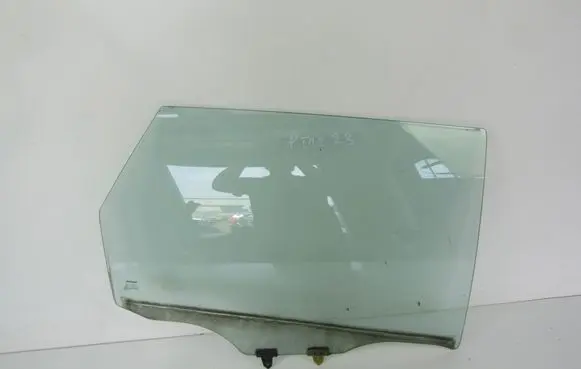 Nissan Primera Rear door window glass 
