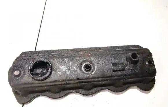 Volkswagen Golf III Rocker cam cover 