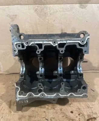 Skoda Fabia Mk2 (5J) Engine block 03P021A