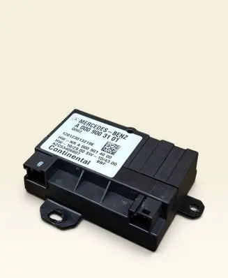 Mercedes-Benz Sprinter W906 Fuel injection pump control unit/module A0009003101 A0009014000 120123013219E