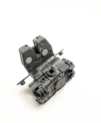 Chevrolet Tahoe Tailgate/trunk/boot lock/catch/latch 13548184