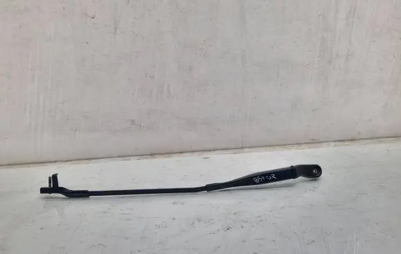 Volkswagen PASSAT B5.5 Front wiper blade arm 3B1955410B