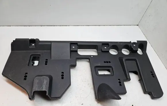 Volkswagen Touareg II Dashboard lower bottom trim panel 7P1863097