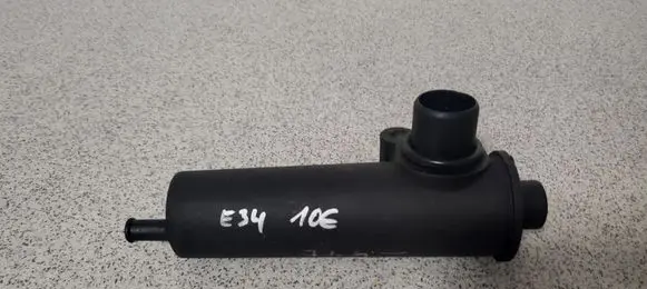 BMW 5 E34 Oil breather separator 1285638