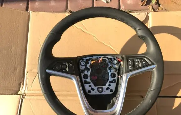 Opel Insignia A Steering wheel