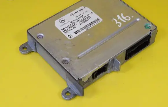 Mercedes-Benz E W211 Bluetooth control unit module A2118705526