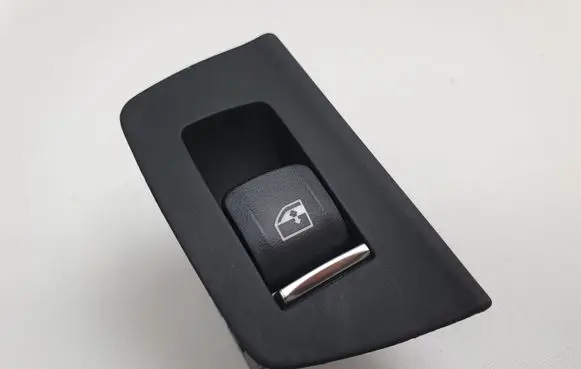 BMW 5 G30 G31 Electric window control switch 9327031