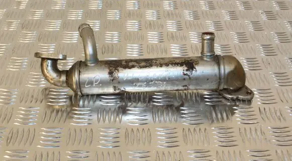 Volkswagen Crafter EGR valve cooler 076131112F