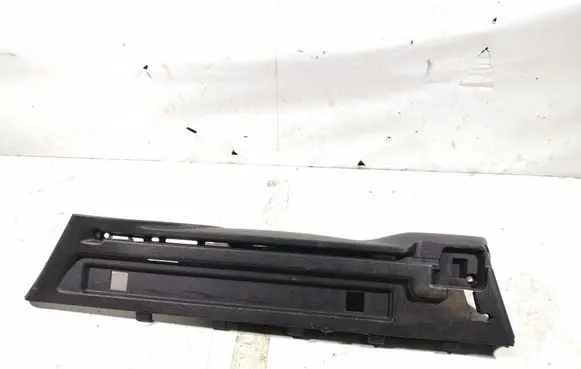 Opel Insignia A Parcel shelf load cover mount bracket 13222411