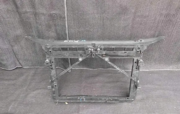 Skoda Octavia Mk3 (5E) Front bodywork piece 
