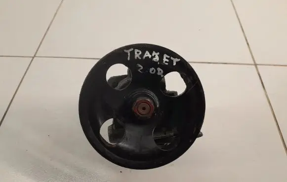 Hyundai Trajet Power steering pump NOCODE