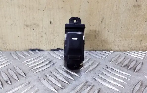 KIA Rio Electric window control switch 935801W010