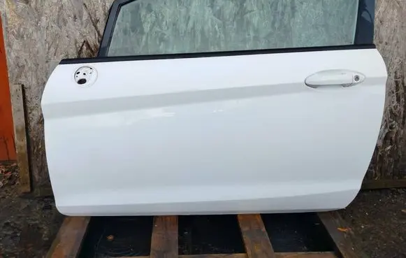Ford Fiesta Door (2 Door Coupe) 