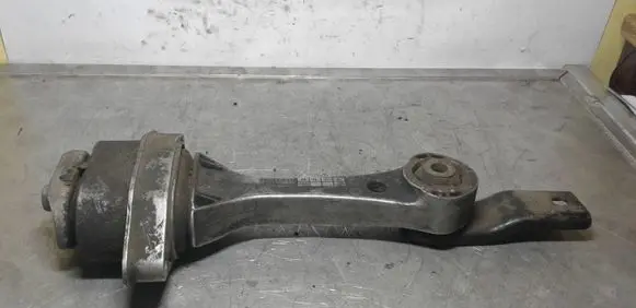 Volkswagen Golf IV Engine mount bracket 1J0199851