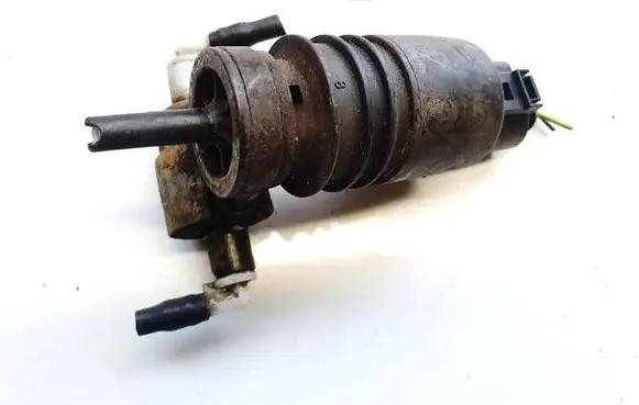 Volkswagen Golf IV Windscreen/windshield washer pump 1j0973722