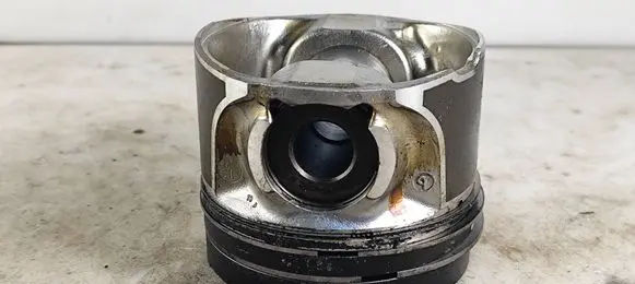 Mitsubishi Outlander Piston M174