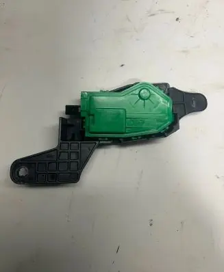 Fuel tank cap lock