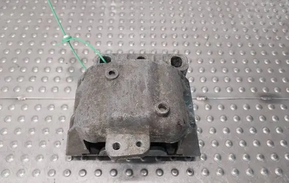 Volkswagen Golf IV Engine mount vacuum valve 1J0199262BK