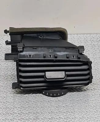 Volkswagen Golf VII Dash center air vent grill 5G1815736C