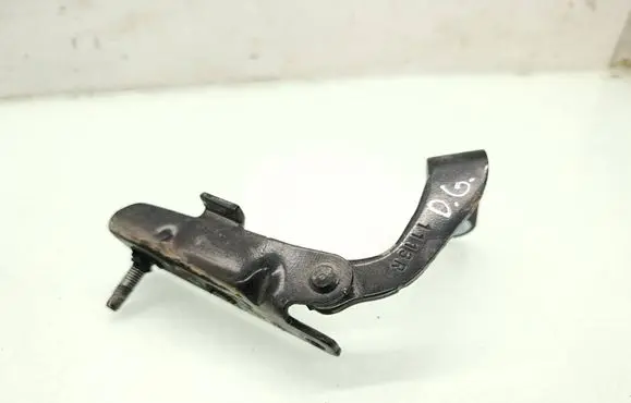 Infiniti QX60 L50 Loading door upper hinge 