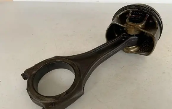 Audi Q7 4M Piston with connecting rod 06E198401E 06E107065EE 06E107066EE